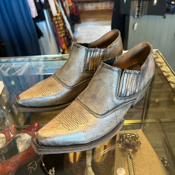 Freebird Metallic Ankle Booties - Picture 3 of 10